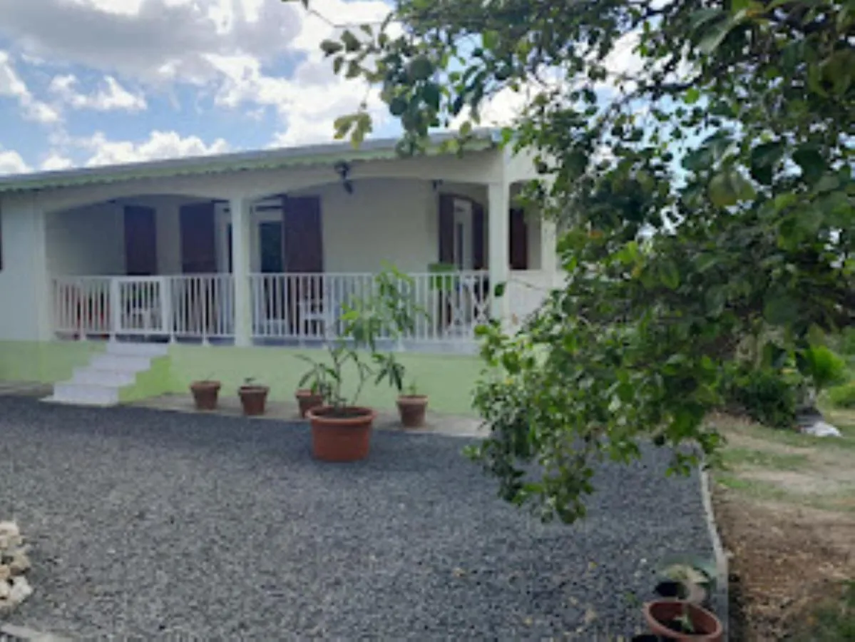 Akaixora -Ixora Villa Le Moule